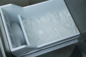 冷蔵庫 氷 早く作る 方法