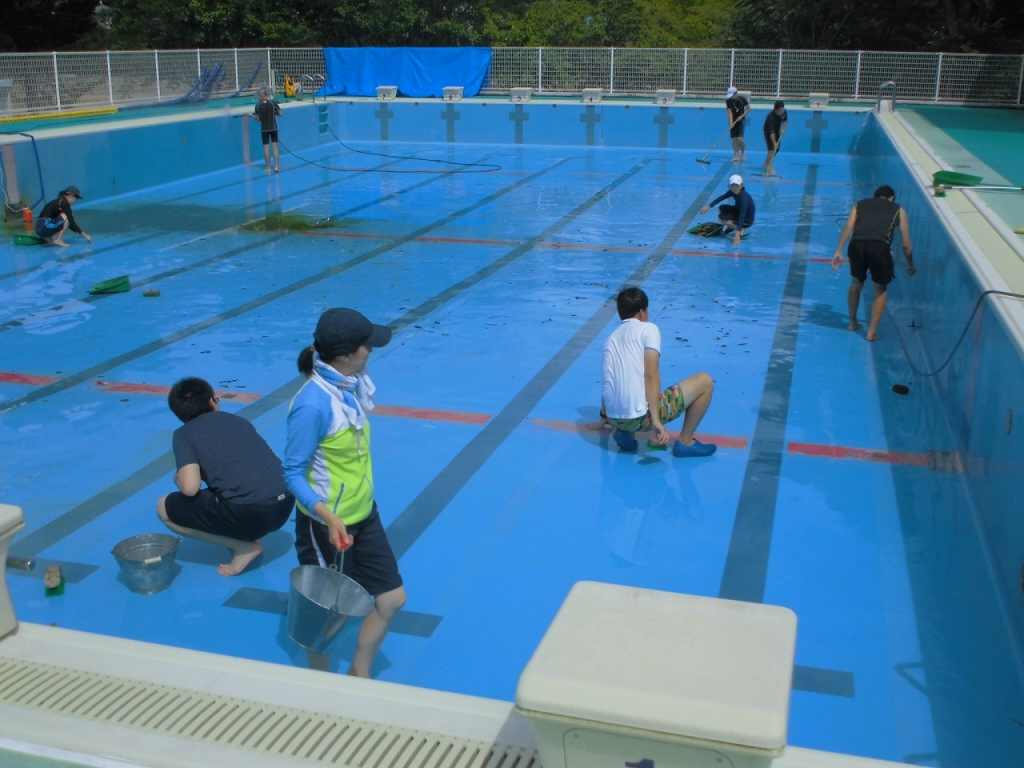 プールの水の入れ替え頻度や時間、費用は？施設と学校で違いはある？ お役立ちなんでも情報局