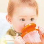 赤ちゃんのお風呂上がりの麦茶の量や温度は？他に何が良い？